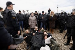 Izdajnici naroda su naredili da se Zeta zgazi